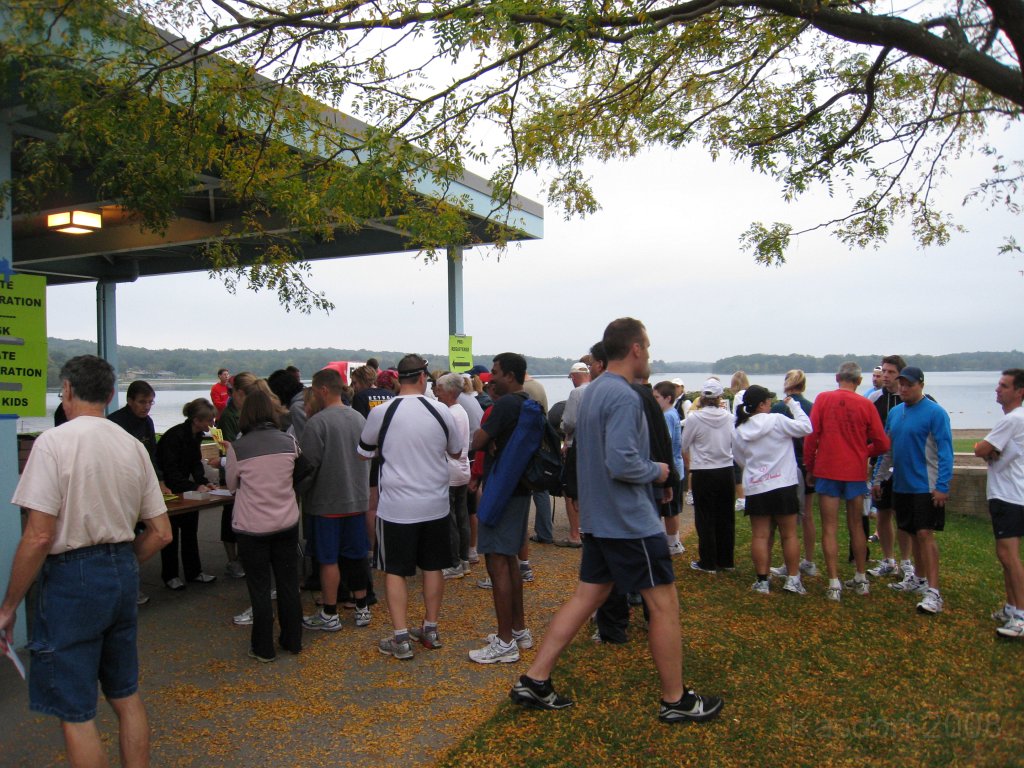 Kensington Challenge 15K 2008-09 004.jpg - The Kensington Challenge 15K September 27, 2008. Run in Kensington Metro Park outside of Milford Michigan. Cool and overcast day, great for a run around the lake.